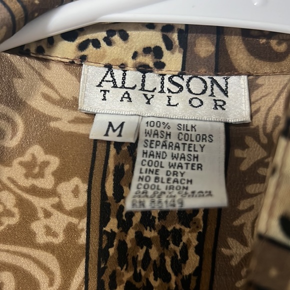 Silk cheetah print blouse, size M - Picture 3 of 4